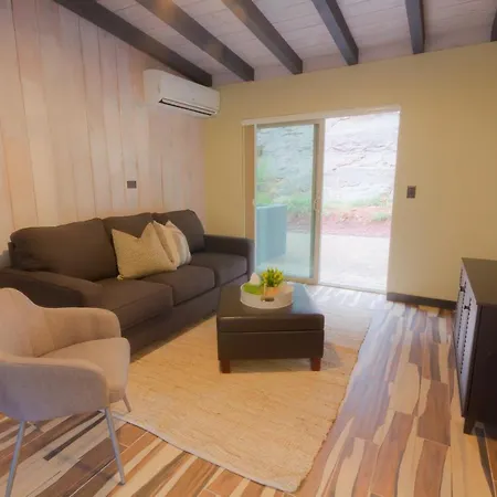 Destination Oak Creek Unit 10