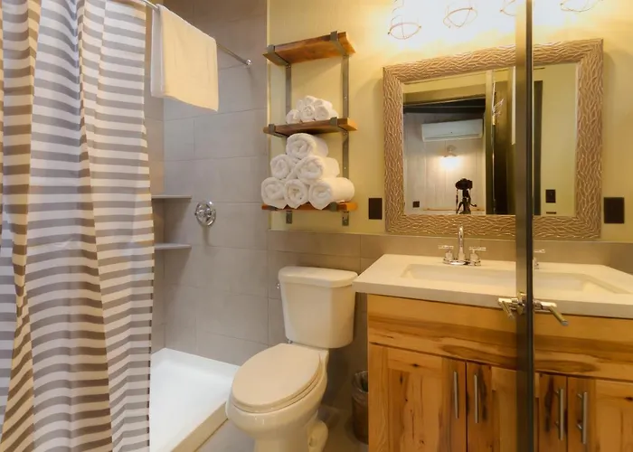 Destination Oak Creek Unit 10 Hotel *